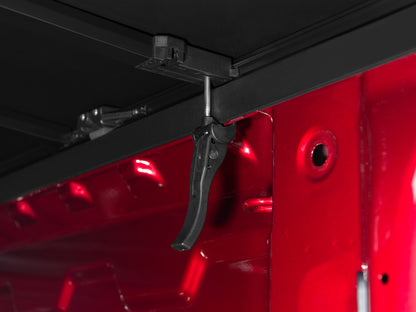 Tonno Pro 05-10 Dodge Dakota 6.5ft Fleetside Tonno Fold Tri-Fold Tonneau Cover